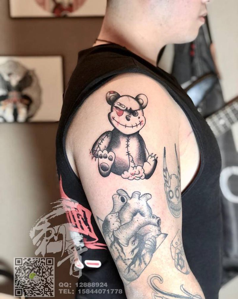 暗黑熊纹身图片_肩部手臂点刺纹身图案