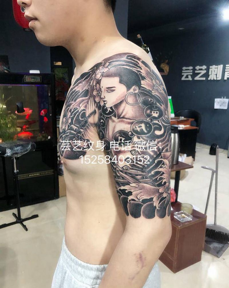 达摩半甲纹身图片_手臂新传统老传统达摩半甲纹身图案