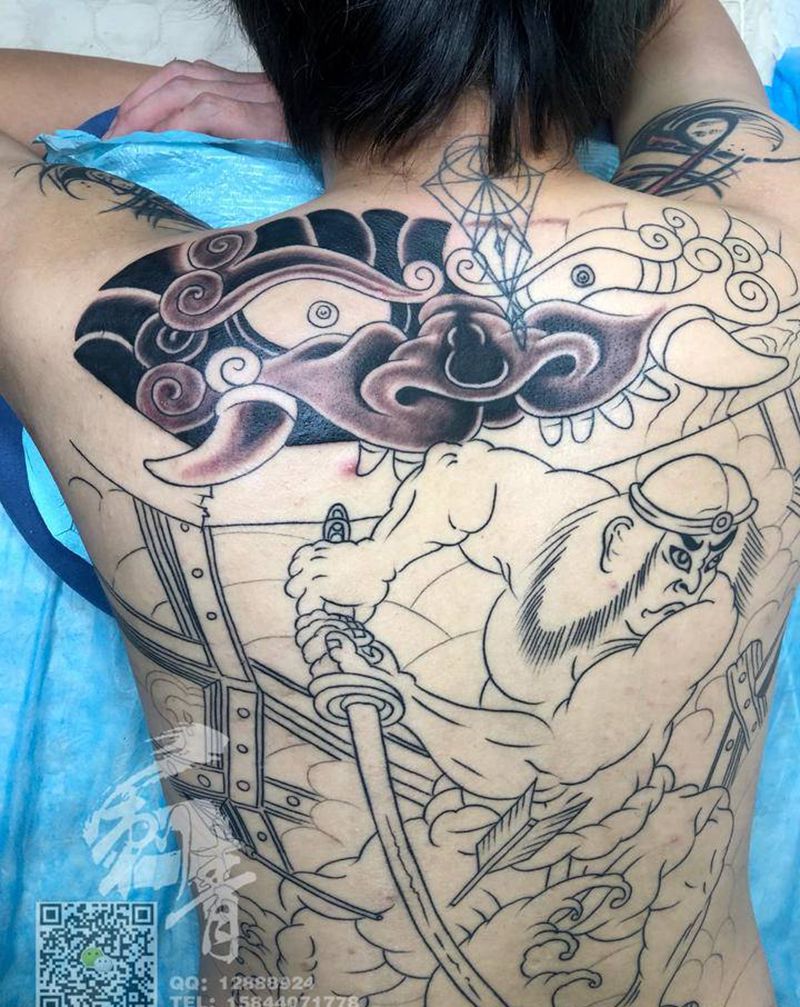 未完待续纹身图片_背部老传统纹身图案
