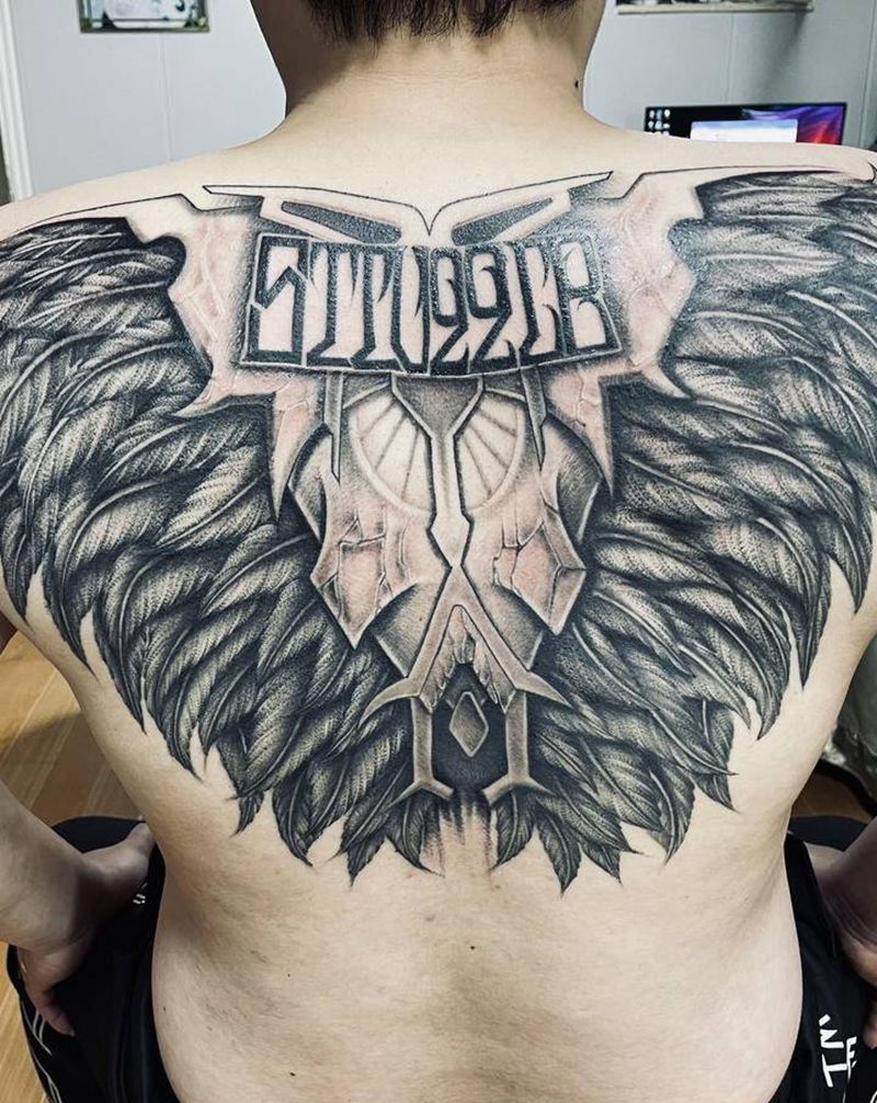 翅膀纹身图片_腰部纹身图案