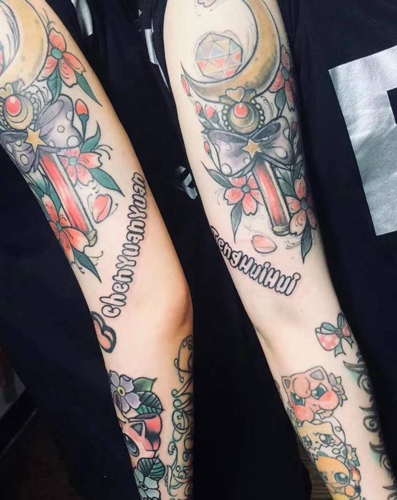 动漫风格纹身图片_手臂水彩纹身图案