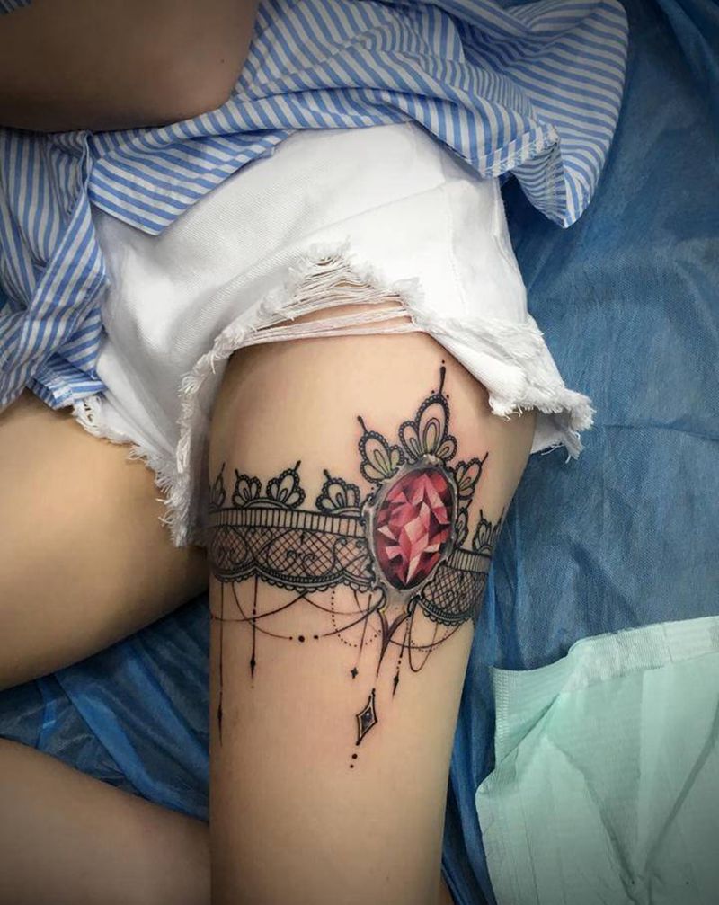 蕾丝纹身图片_腿部欧美写实蕾丝宝石美腿纹身图案