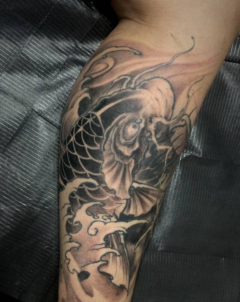 鲤鱼作品纹身图片_腿部新传统鲤鱼鲤鱼手稿纹身图案