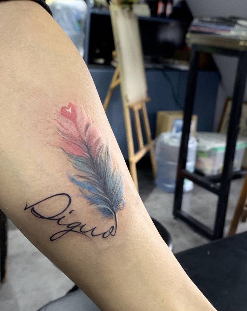 羽毛呀纹身图片_手臂纹身图案