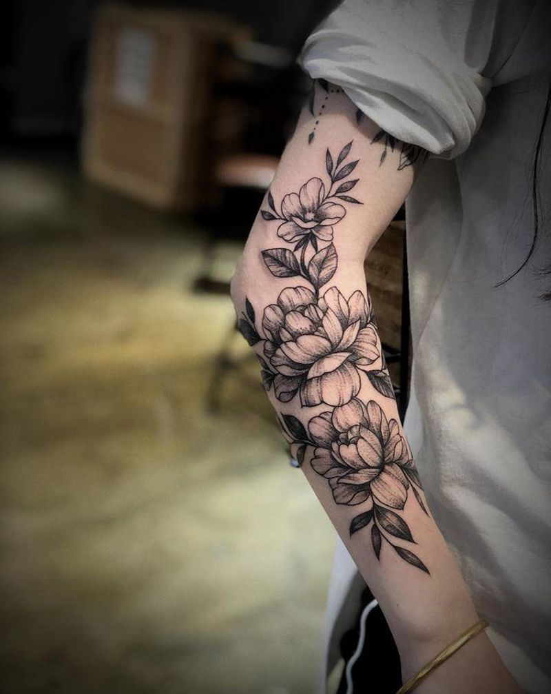 素花纹身图片_手臂点刺纹身图案