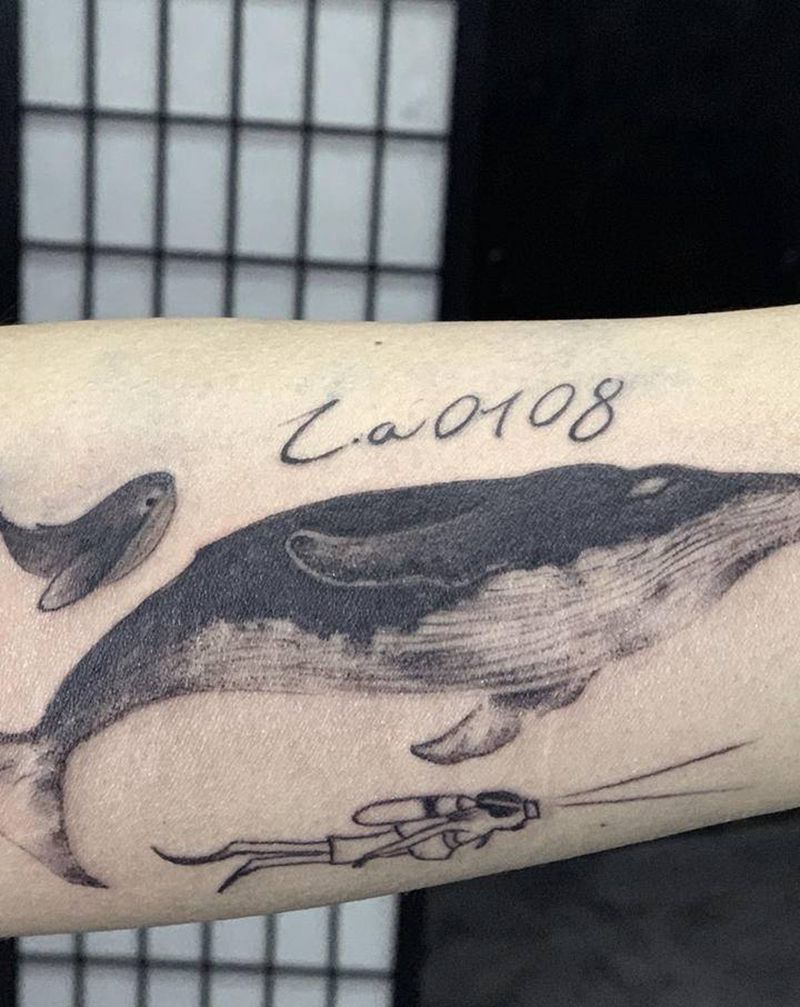 鲸纹身图片_手部点刺鲸纹身图案