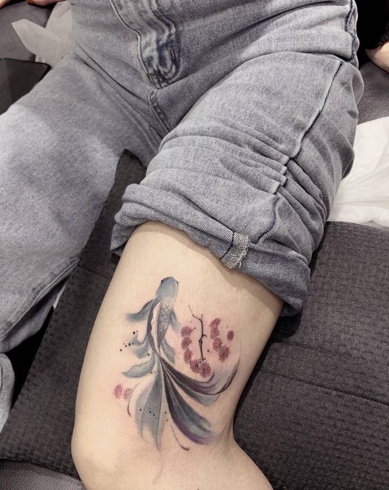 金鱼纹身图片_腿部金鱼纹身图案