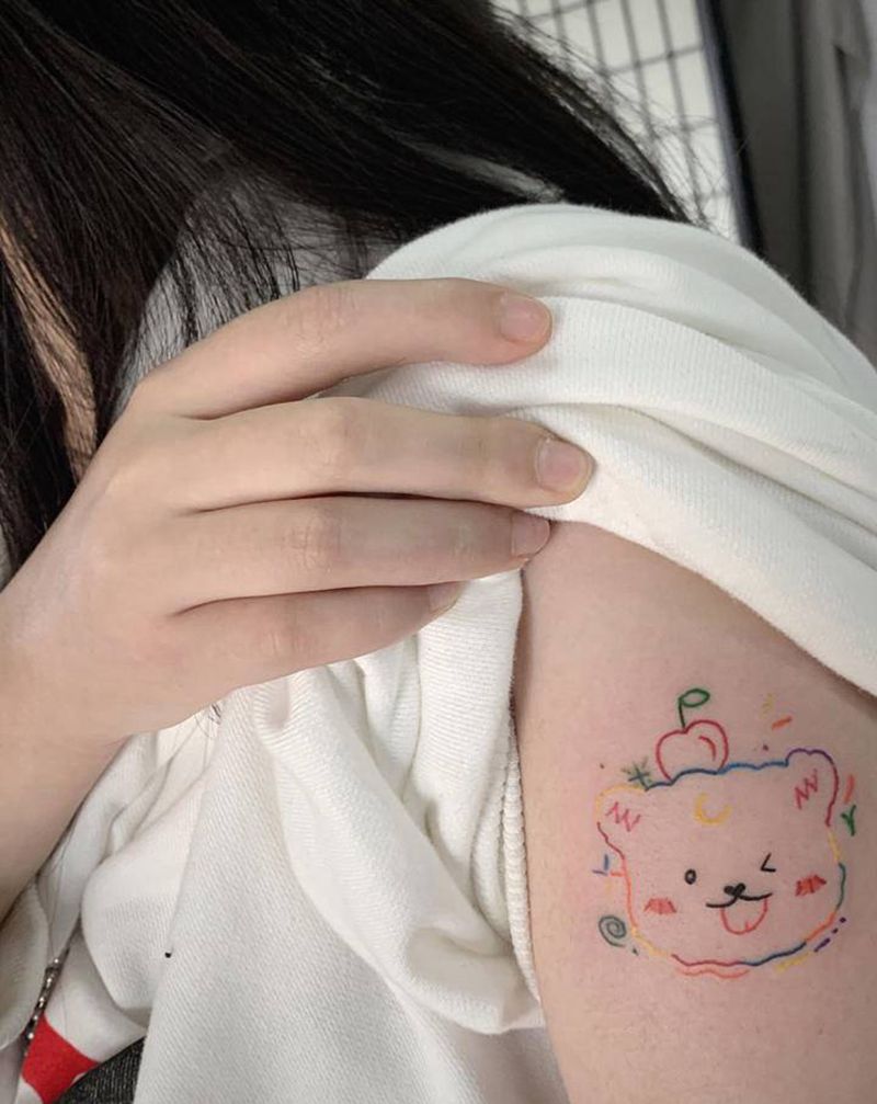 熊纹身图片_手部纹身图案