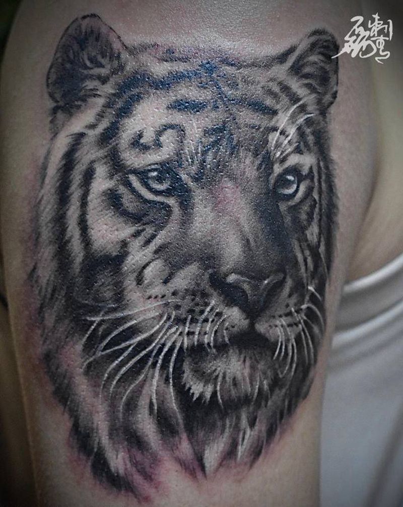 虎纹身图片_欧美写实纹身图案