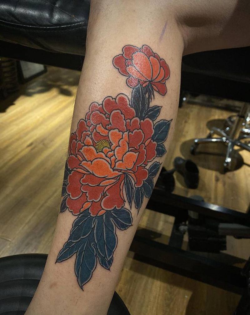 牡丹纹身图片_腿部纹身图案