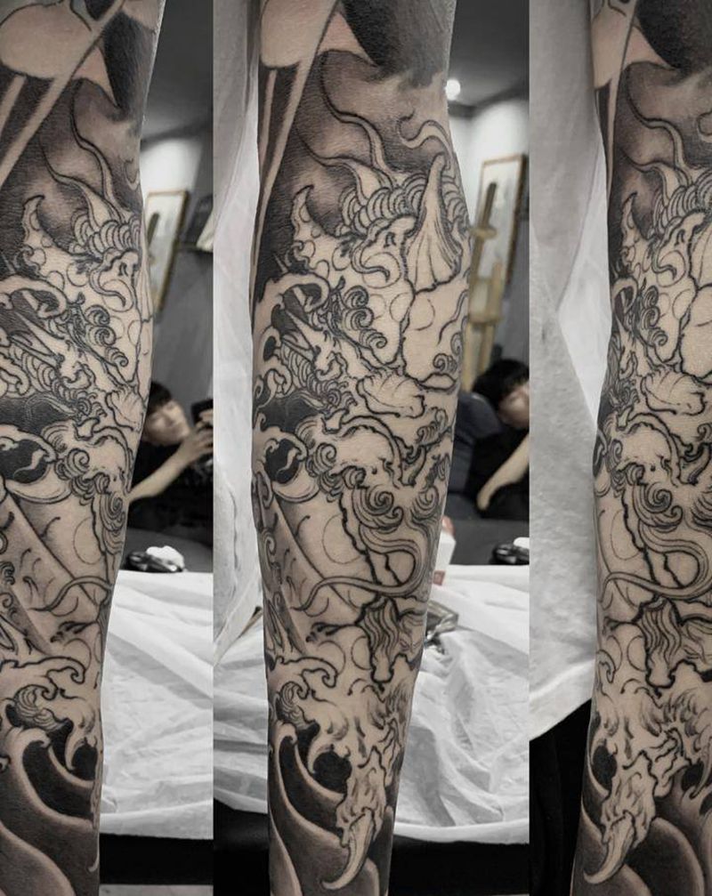 谛听纹身图片_手部谛听纹身图案