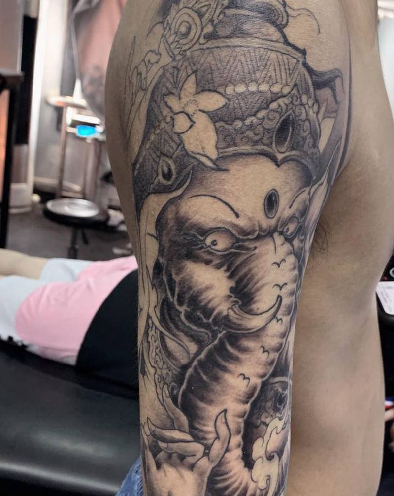 象神纹身图片_手部新传统象神纹身图案