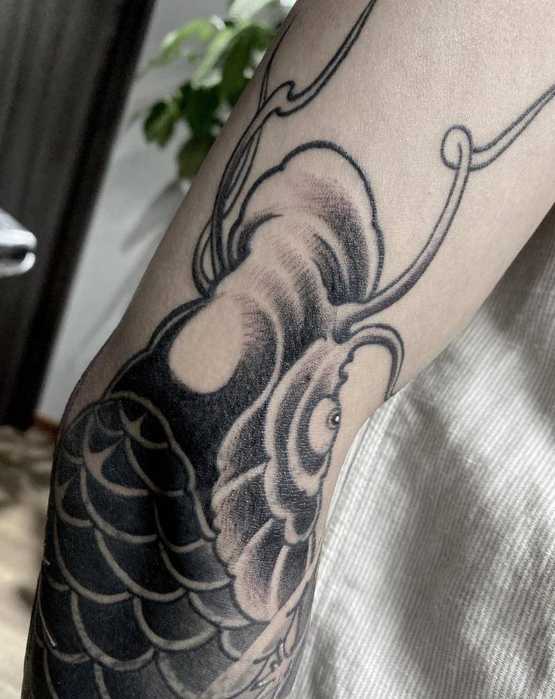 鱼，局部纹身图片_臀部纹身图案