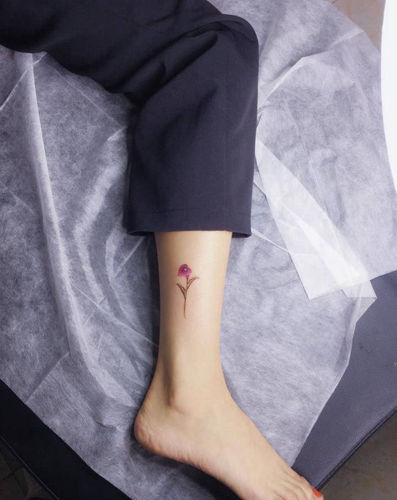 脚踝小花纹身图片_腿部脚部水彩纹身图案