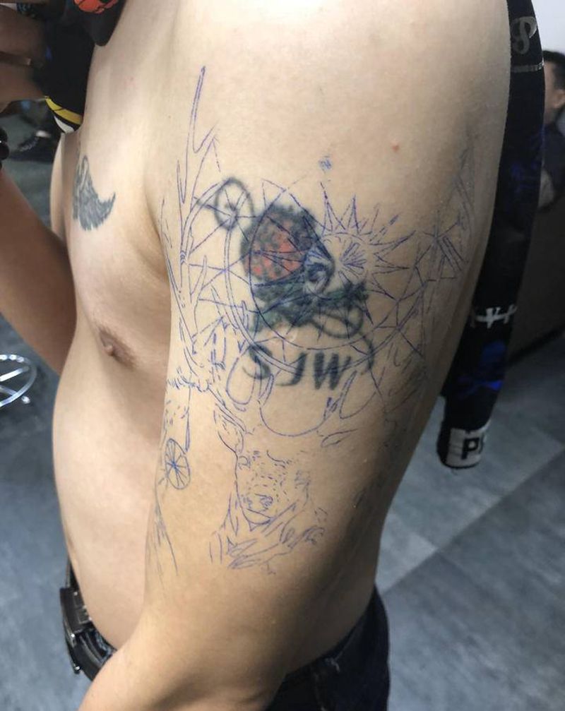 水彩遮盖作品纹身图片_肩部手臂水彩纹身图案