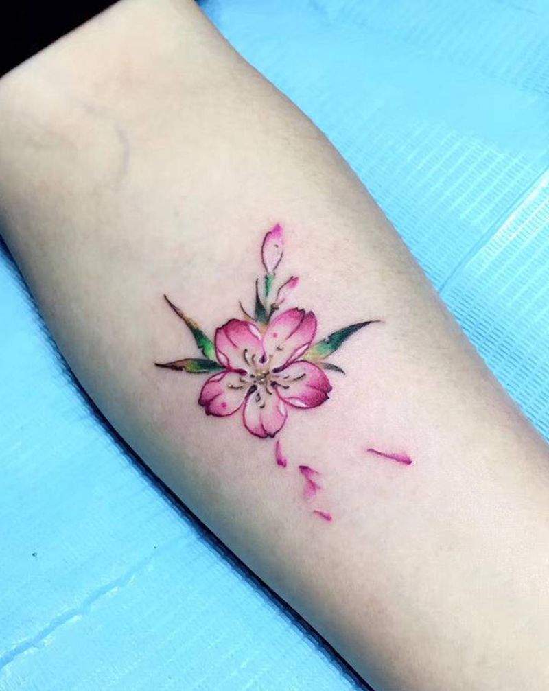 小清新系列纹身图片_手部脚部水彩纹身图案