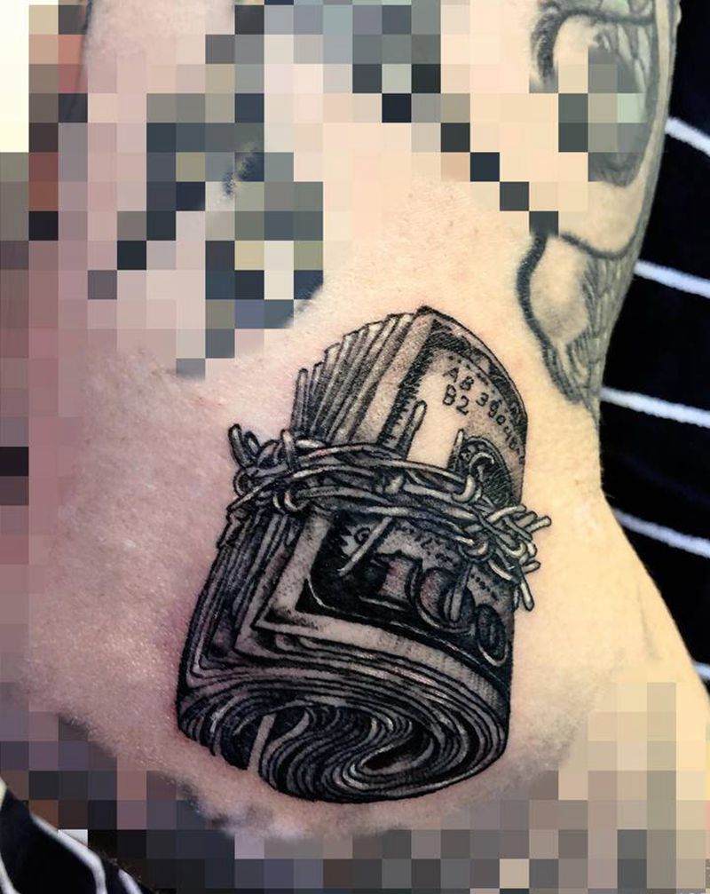 美钞纹身图片_手部手臂点刺几何纹身图案