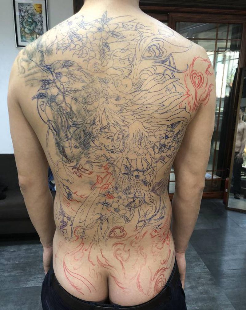 遮盖洗纹身纹身图片_背部新传统纹身图案