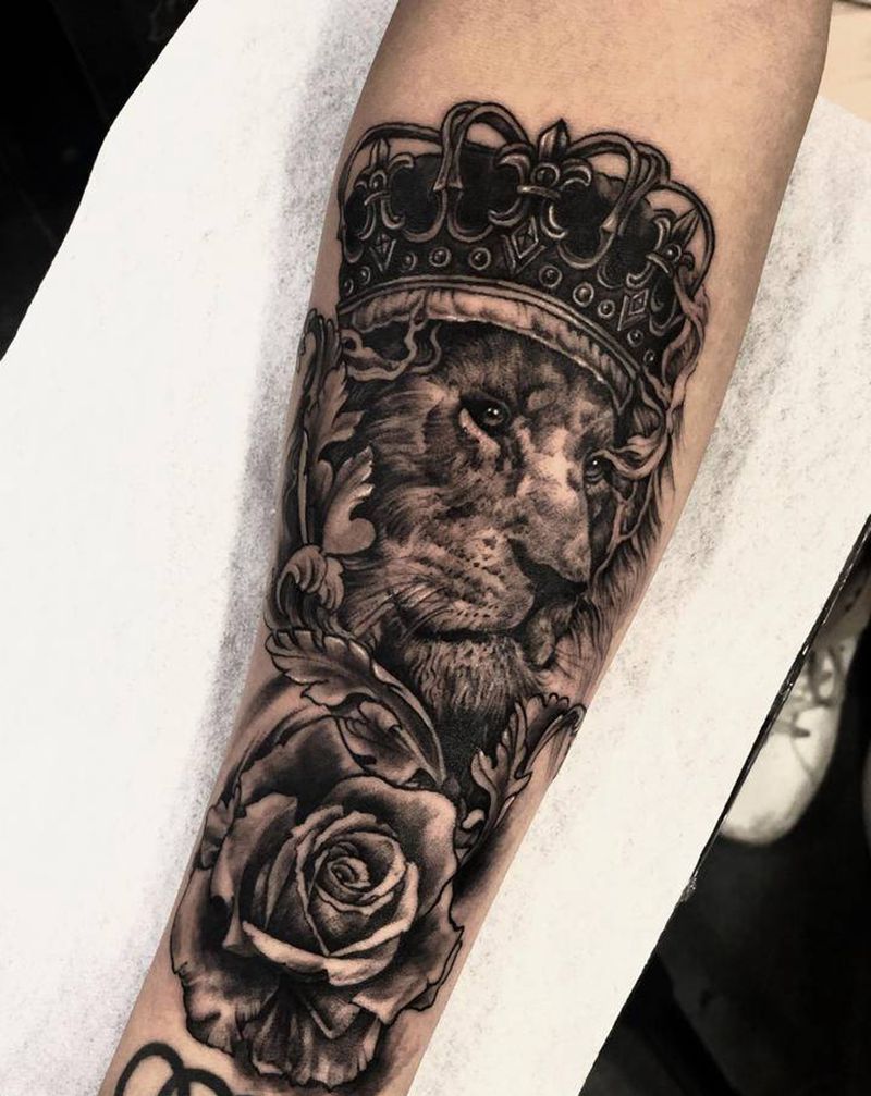 狮子王纹身图片_手臂手部欧美写实纹身图案