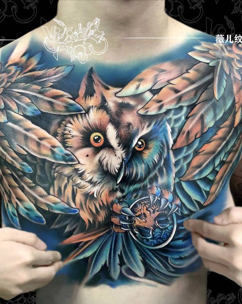 猫头鹰花胸纹身图片_胸部New School纹身图案