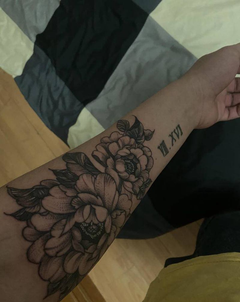 花纹身图片_手臂纹身图案