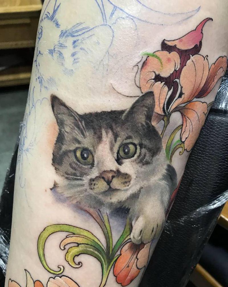 猫咪纹身图片_肩部水彩纹身图案
