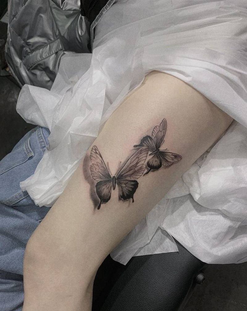 蝴蝶纹身图片_腿部蝴蝶纹身图案