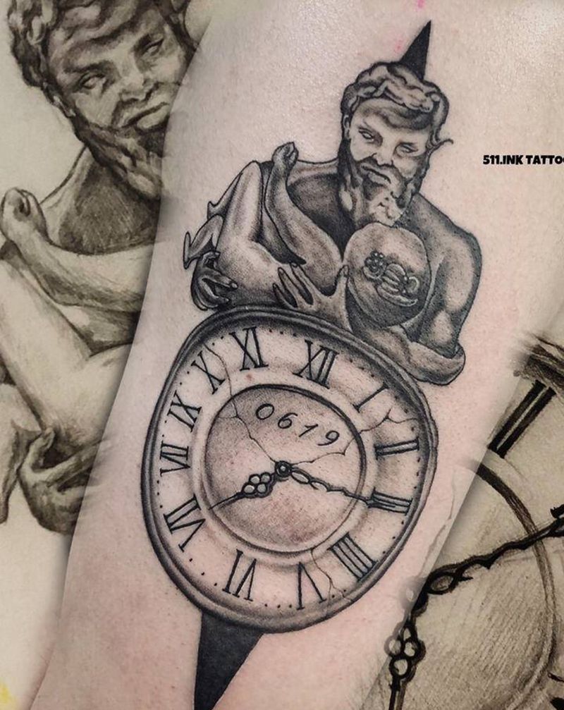 天使降临纹身图片_手臂欧美写实时钟 天使纹身图案