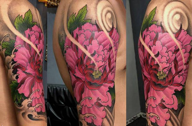 牡丹花纹身纹身图片_颈部肩部新传统欧美写实纹身图案