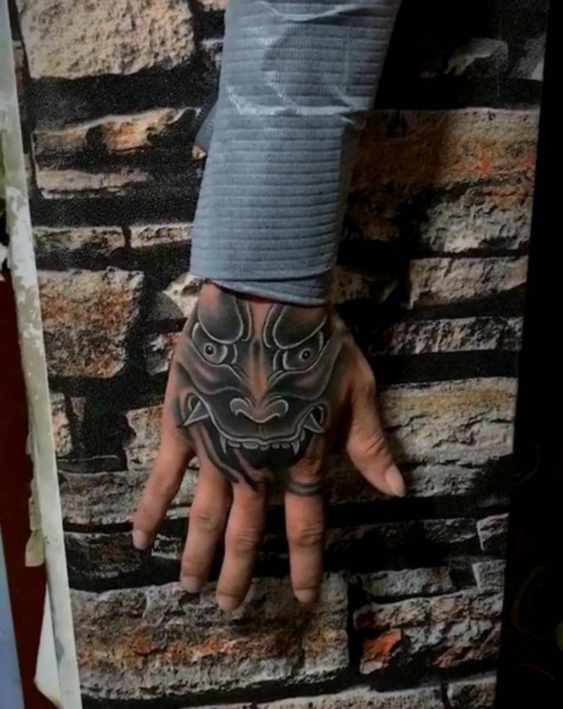 般若纹身图片_手部纹身图案