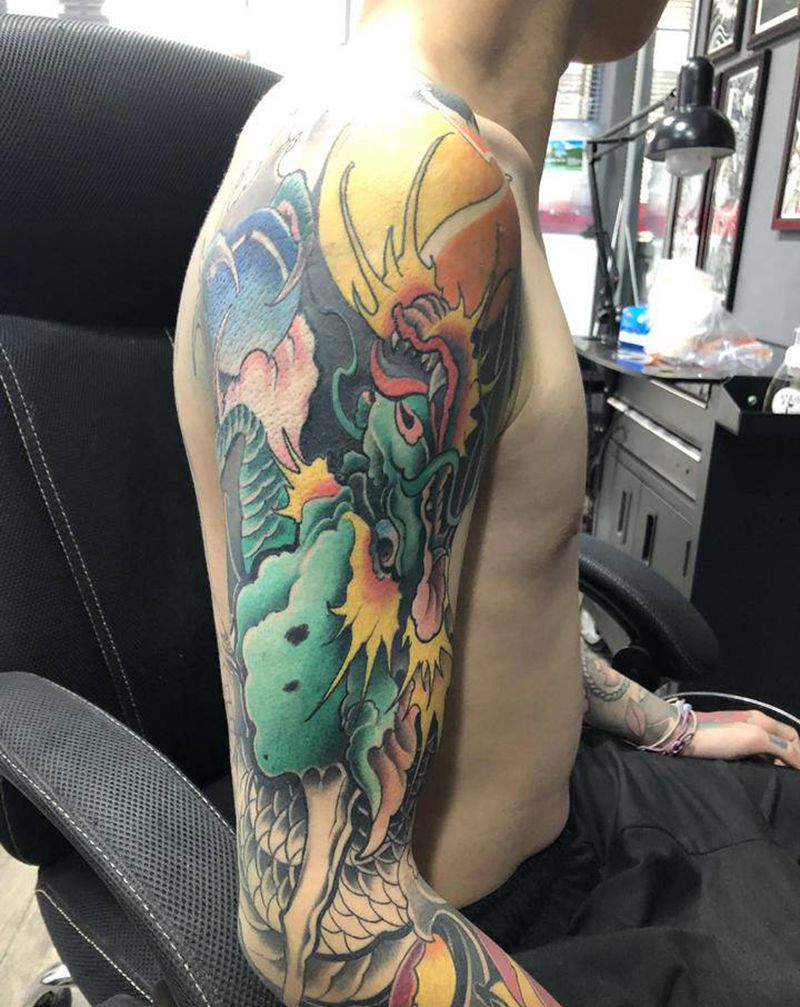 花臂龙纹身图片_新传统纹身图案