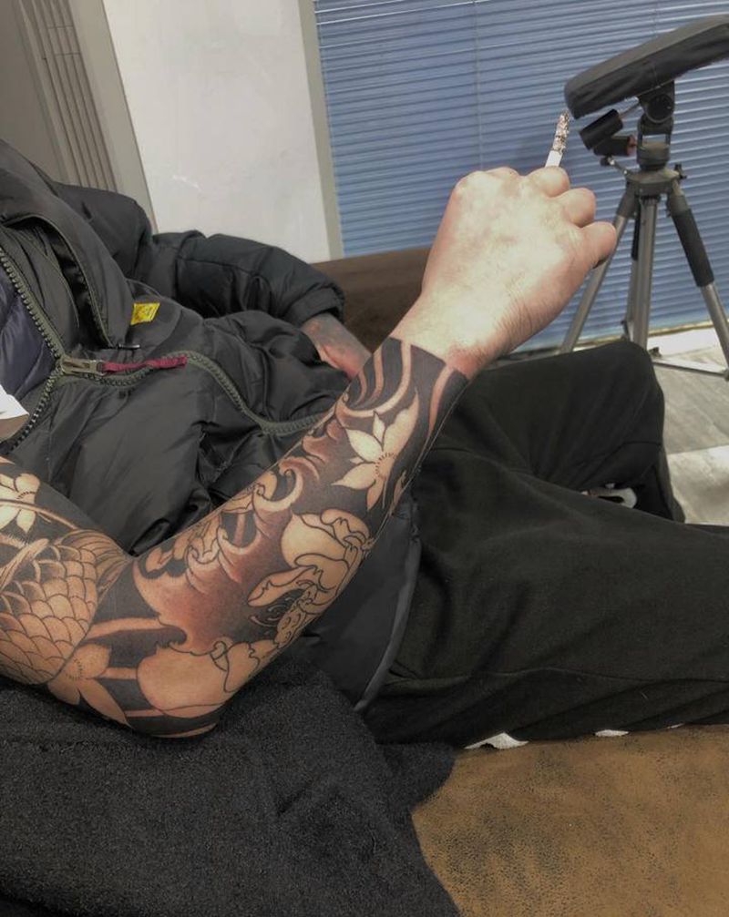 水浪纹身图片_手臂新传统纹身图案