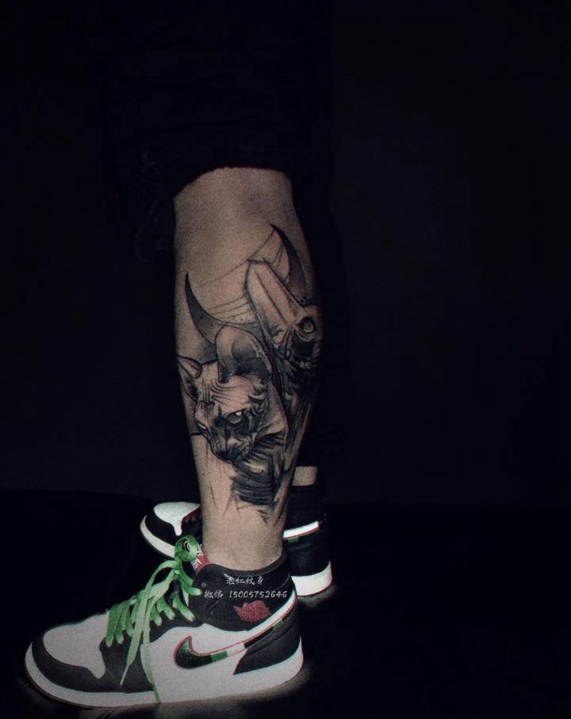 斯芬克斯猫纹身图片_脚部腿部欧美写实水墨猫纹身图案