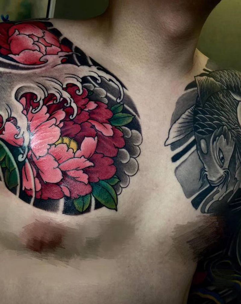 牡丹纹身图片_胸部新传统纹身图案