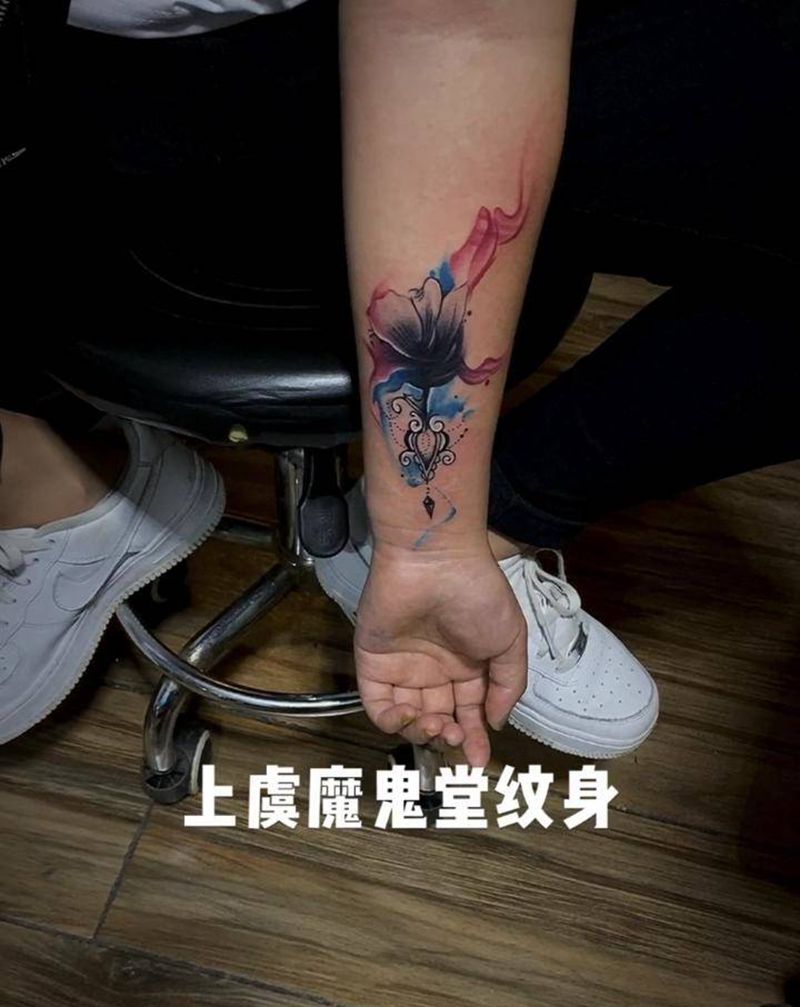 花纹身图片_手臂纹身图案