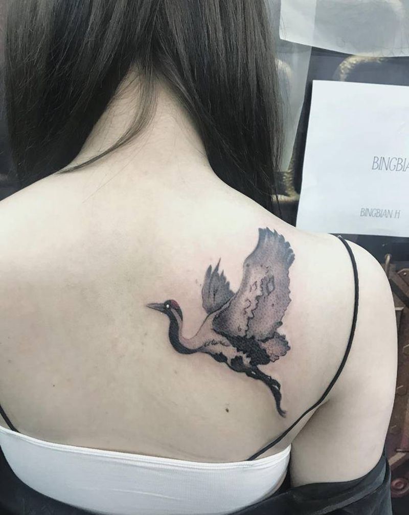 鹤，遮盖纹身图片_肩部水墨纹身图案