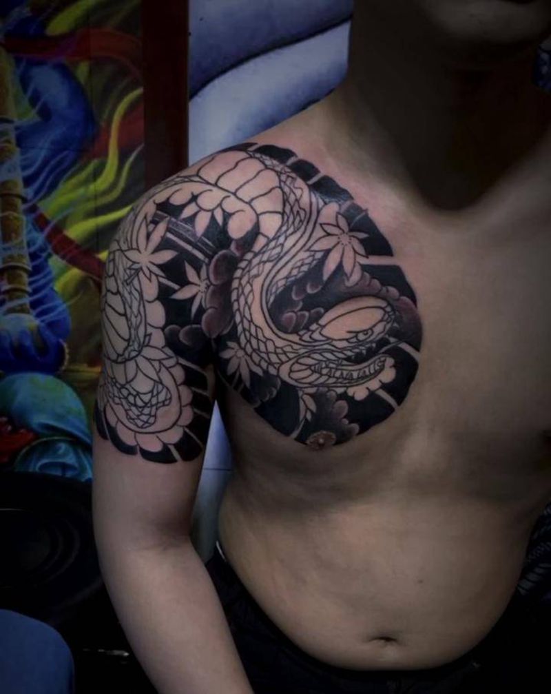 老传统纹身图片_手臂胸部纹身图案