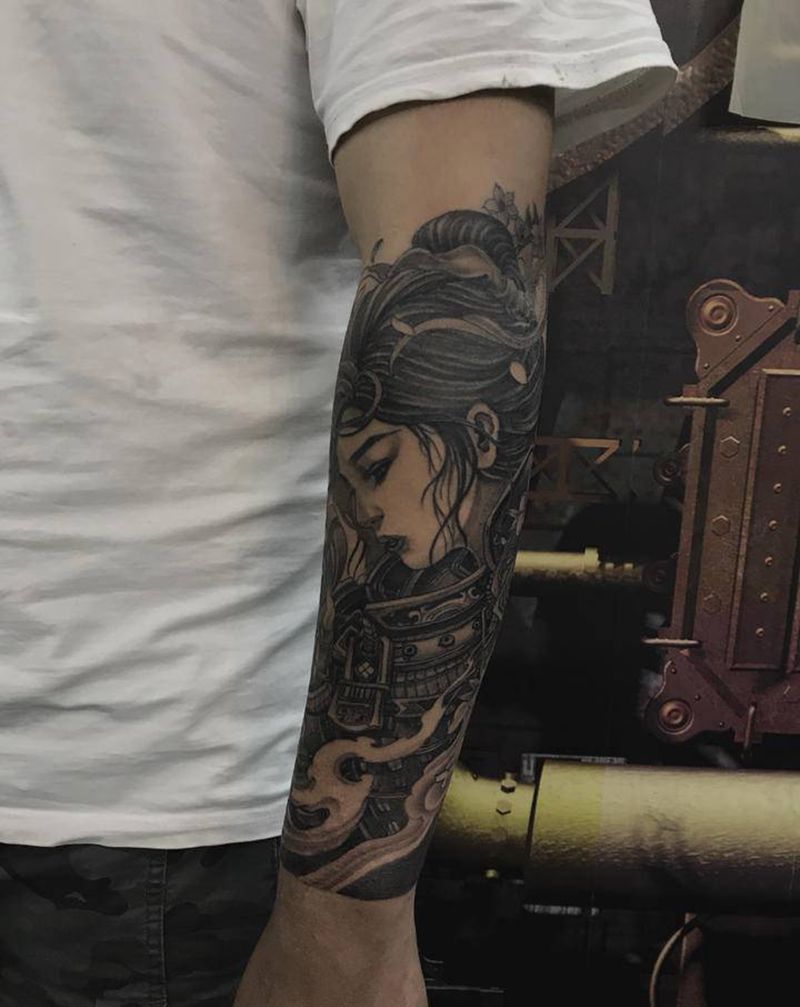 女武士，烫伤遮盖纹身图片_手臂纹身图案