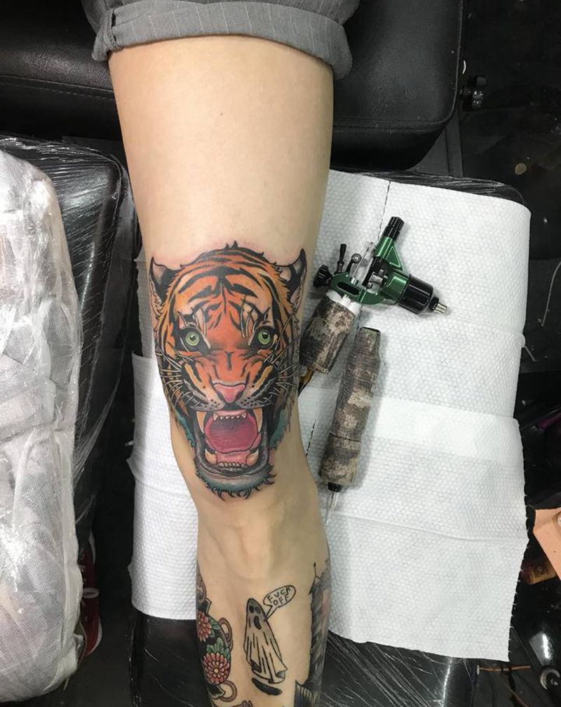 虎头纹身图片_腿部New School纹身图案