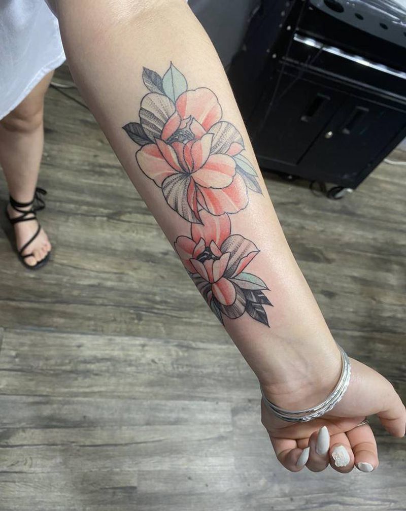 素花纹身图片_手臂水彩点刺纹身图案