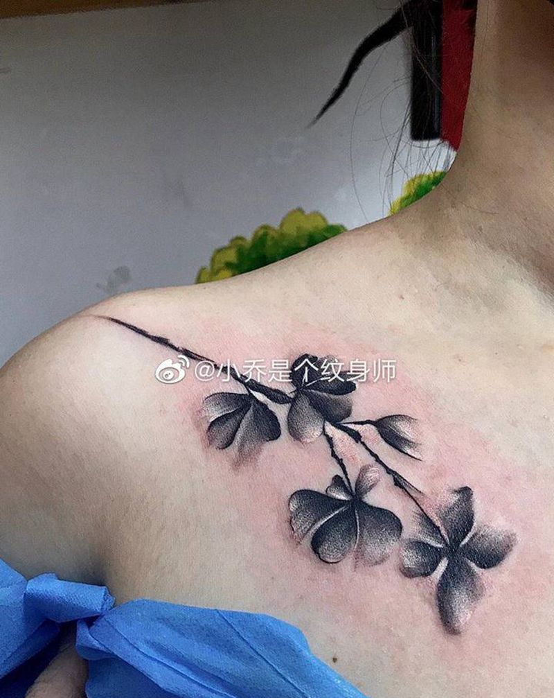水墨纹身图片_胸部水墨纹身图案