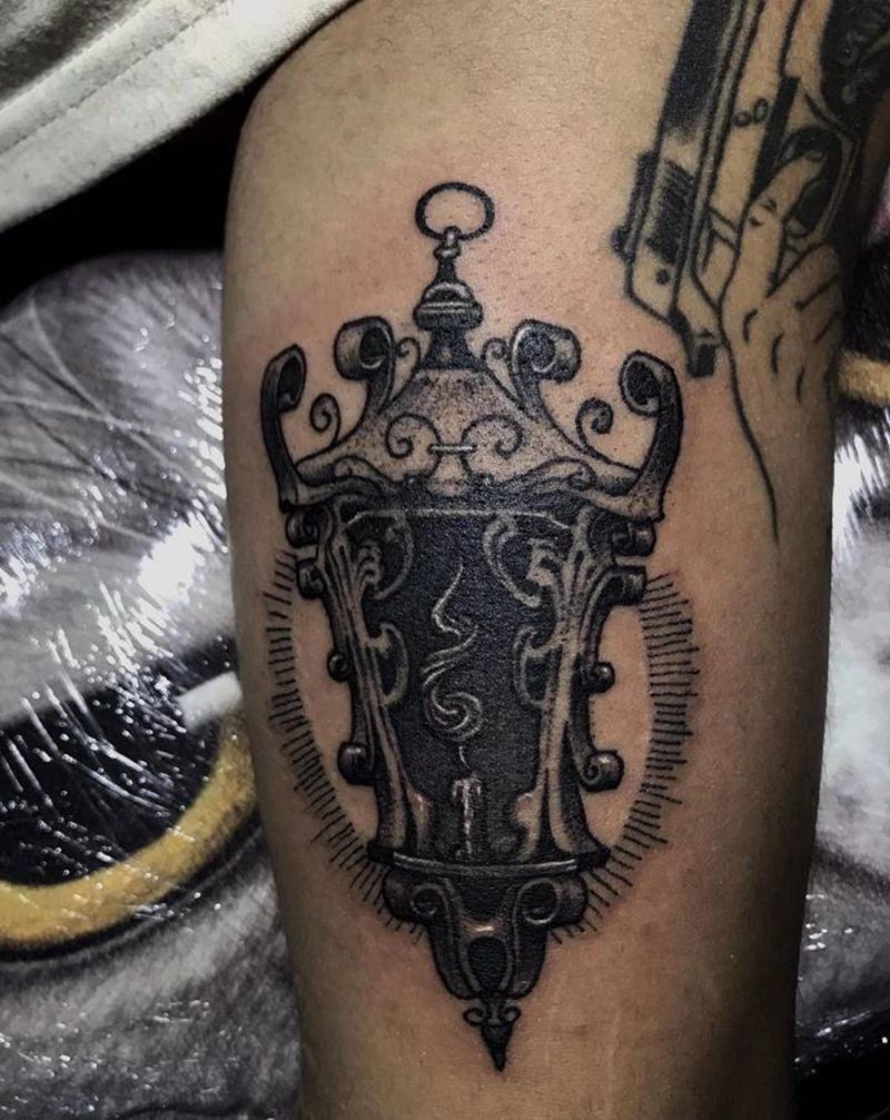 心灯纹身图片_手臂腿部纹身图案