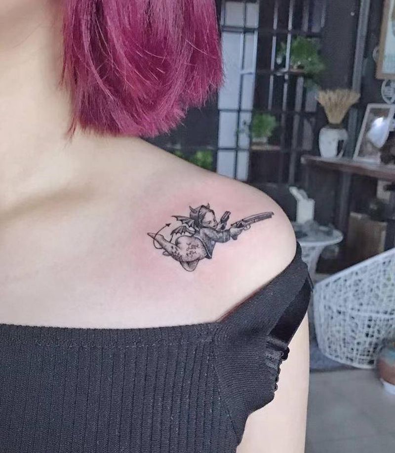 点刺纹身图片_肩部纹身图案