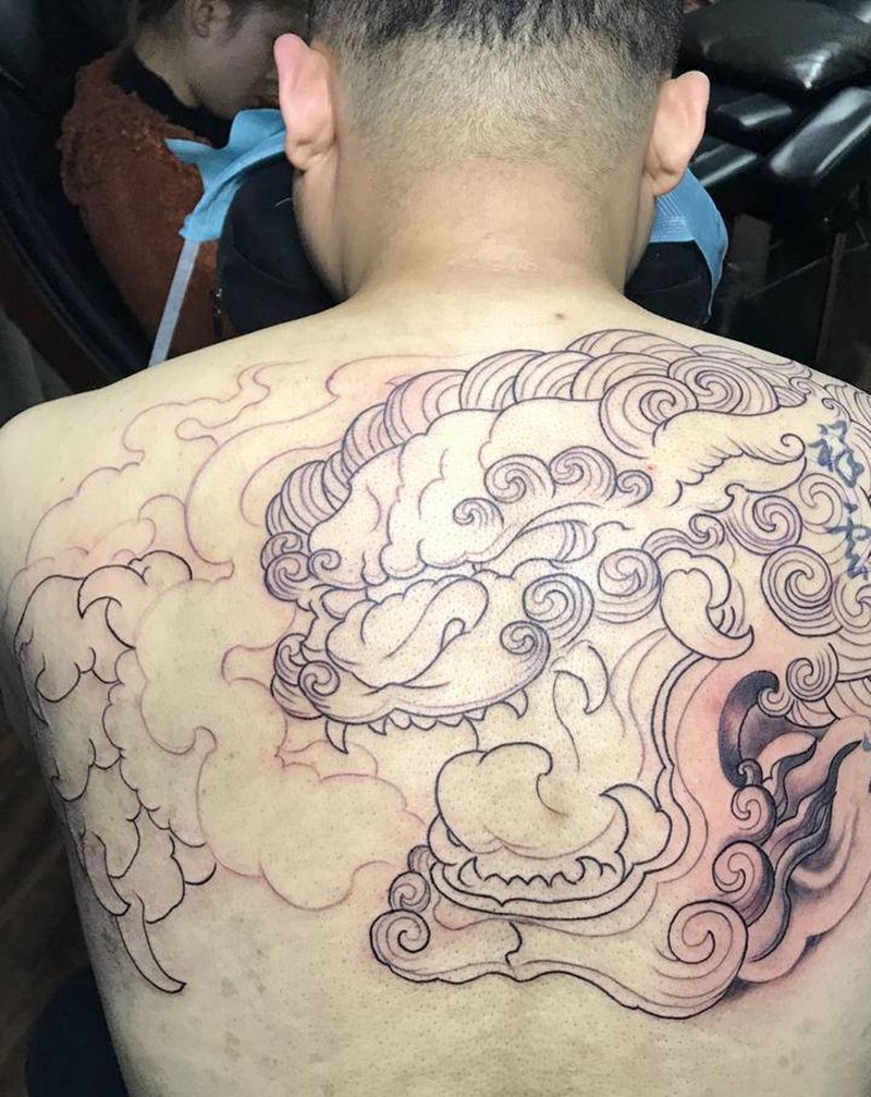 唐狮纹身图片_背部新传统纹身图案