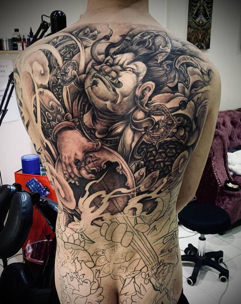 持国天王纹身图片_背部臀部新传统纹身图案