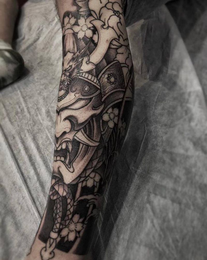 鬼武纹身图片_腿部新传统鬼武纹身图案