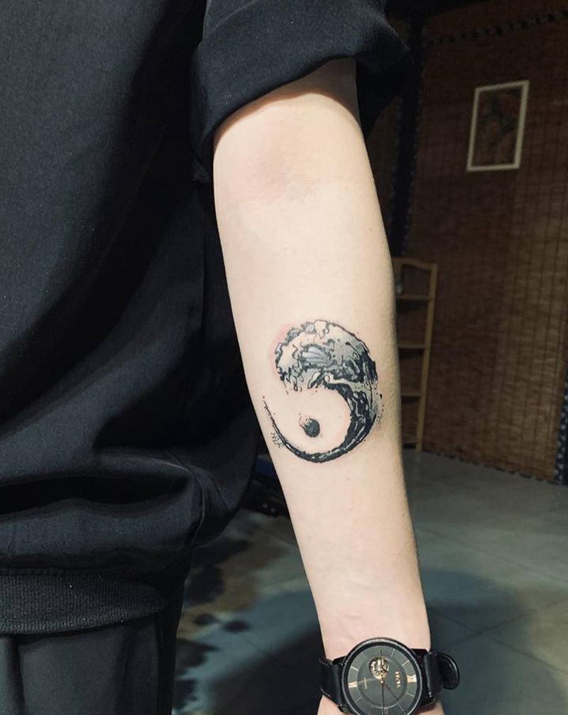 水墨纹身纹身图片_手臂水墨纹身图案