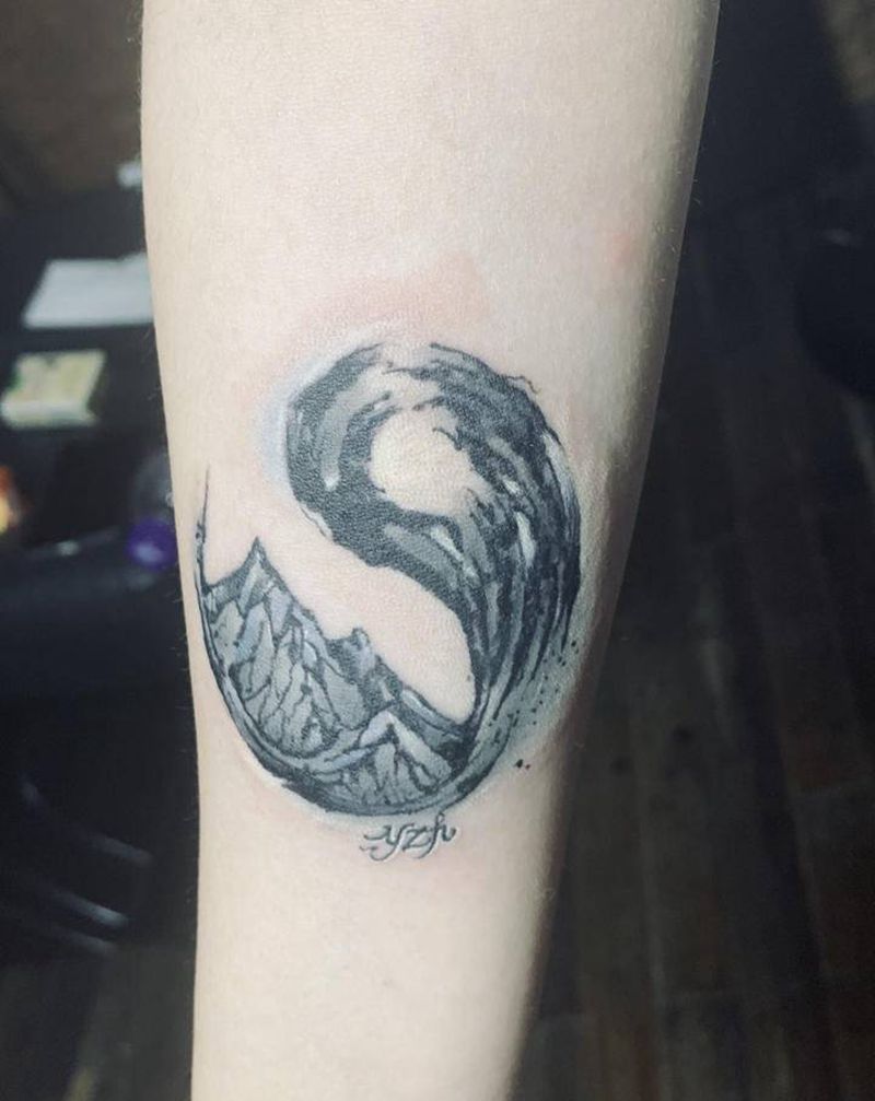 水墨纹身纹身图片_手臂水墨纹身图案