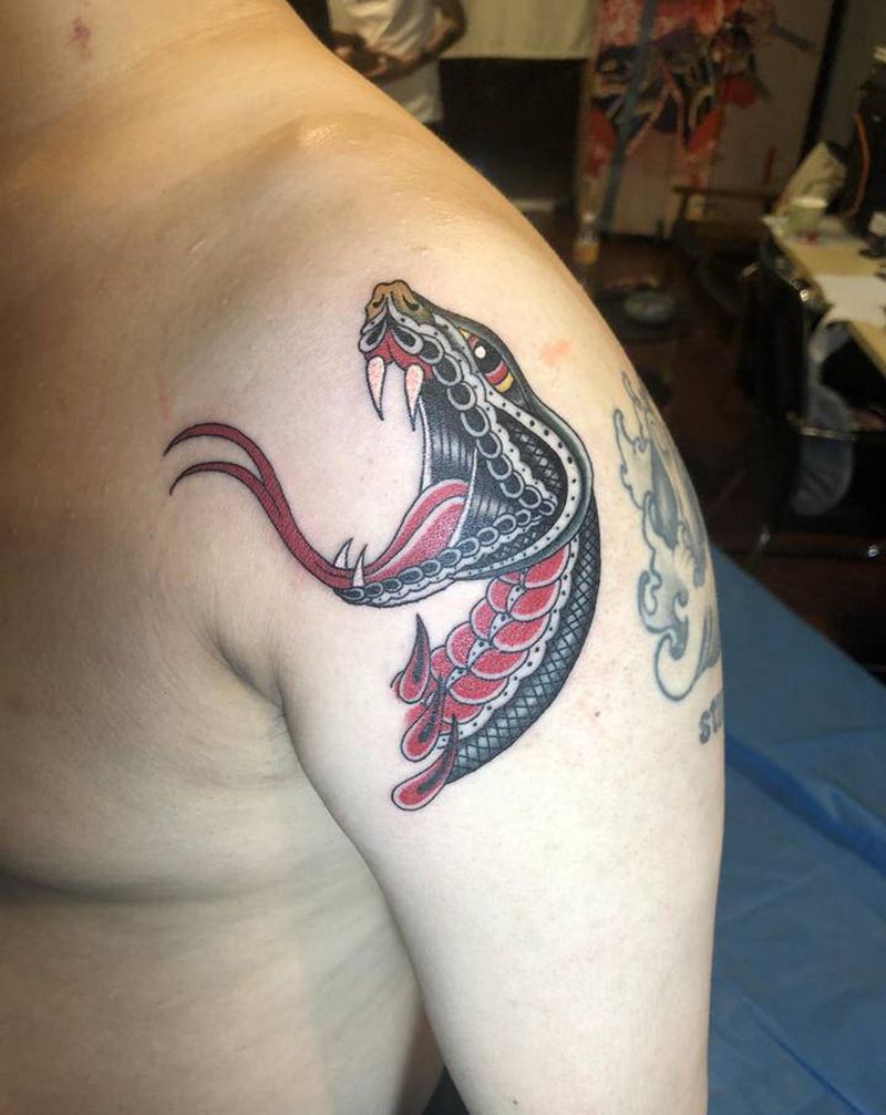 old school 蛇纹身图片_肩部手臂Old School