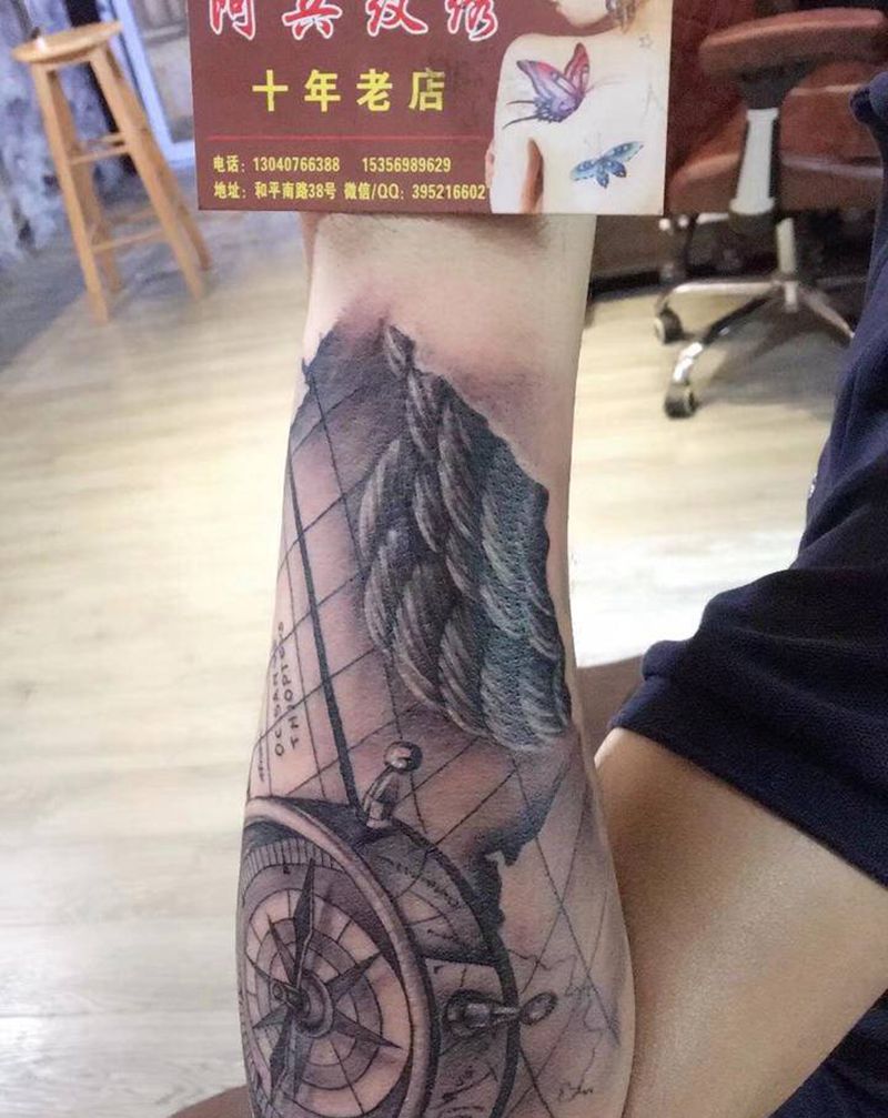 指南针纹身图片_手臂纹身图案